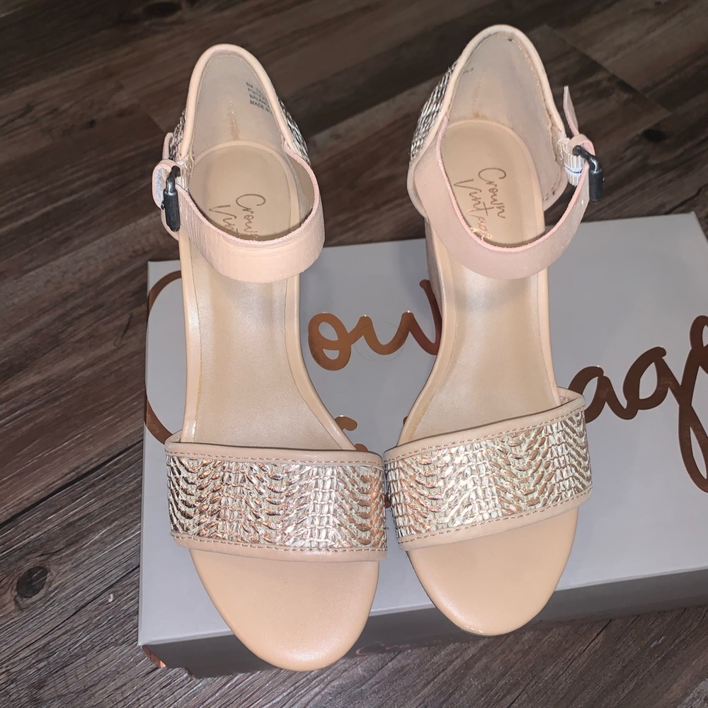 Crown Vintage Courtney Nude rose gold heel sz6